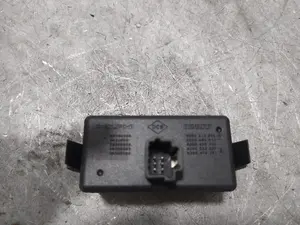 Foto de WARNING RENAULT CLIO III 1.5 dCi Diesel (68 CV / 50 KW) referencia 8200214896 foto 2