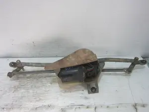 Foto de MOTOR LIMPIA DELANTERO SEAT CORDOBA BERLINA (6K2) 1.4 (60 CV / 44 KW) referencia 6X0955119 foto 4