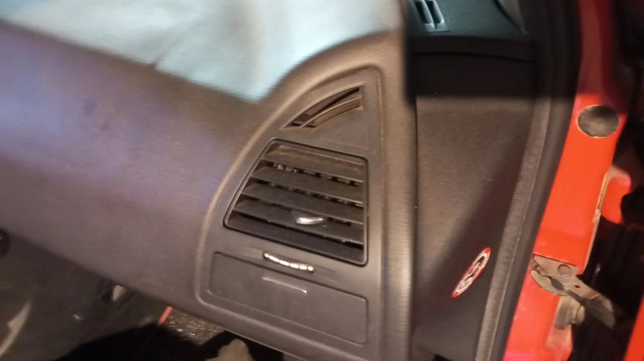 Foto de NO IDENTIFICADO CITROEN C4 COUPE 1.6 HDi CAT (9HY / DV6TED4) (109 CV / 80 KW) referencia 9646338077