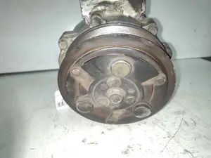 Foto de COMPRESOR AIRE ACONDICIONADO OPEL VECTRA C BERLINA referencia 13171593 foto 2
