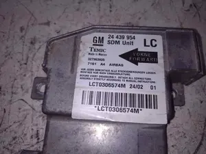 Foto de CENTRALITA AIRBAG OPEL CORSA C 1.2 16V CAT (Z 12 XE / LW4) (75 CV / 55 KW) referencia 24439954 foto 3