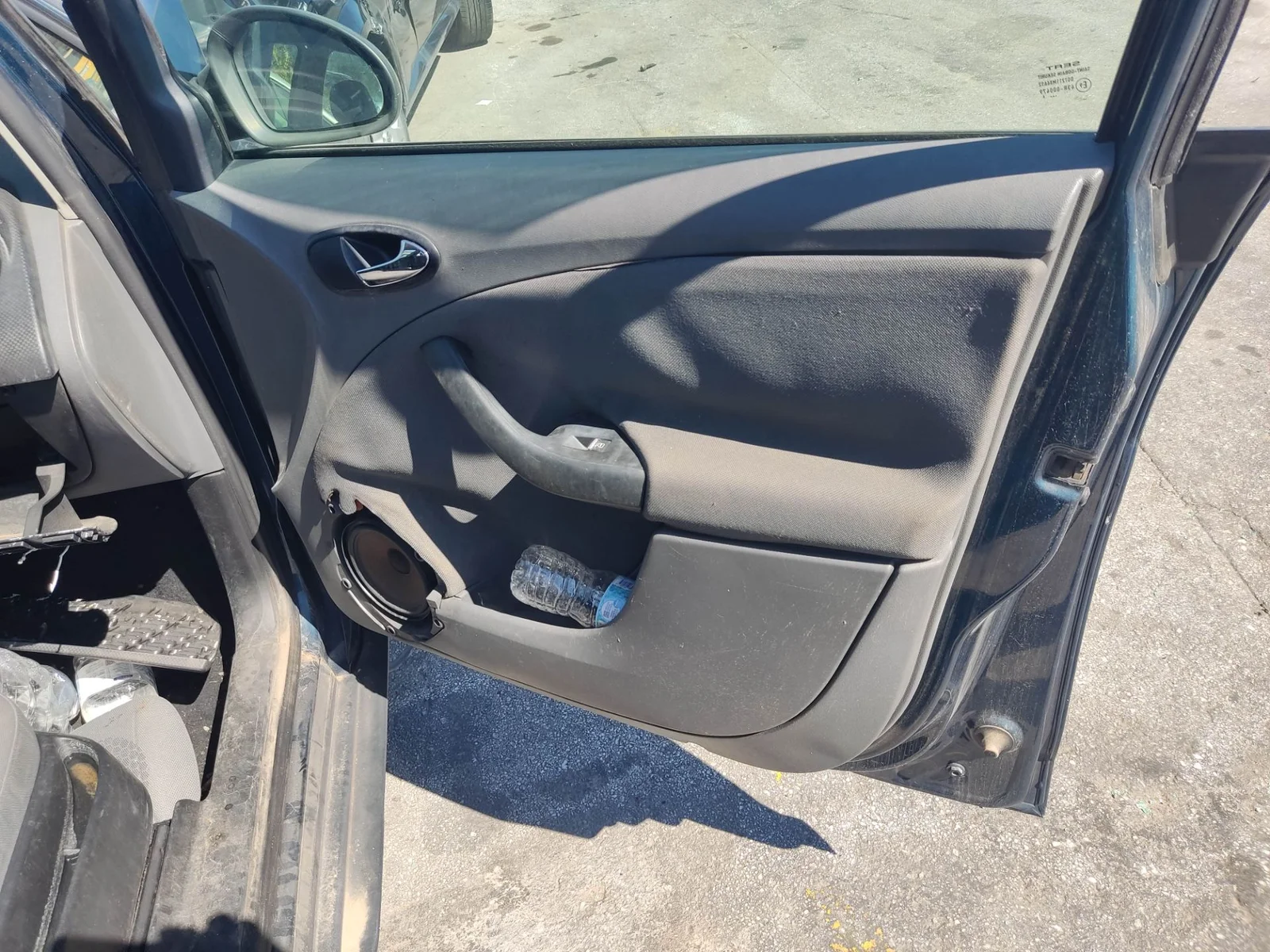 Foto de GUARNECIDO PUERTA DELANTERA DERECHA SEAT ALTEA (5P1) 2.0 TDI (140 CV / 103 KW) referencia 5P0867012B 1UQ