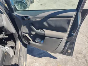 Foto de GUARNECIDO PUERTA DELANTERA DERECHA SEAT ALTEA (5P1) 2.0 TDI (140 CV / 103 KW) referencia 5P0867012B 1UQ