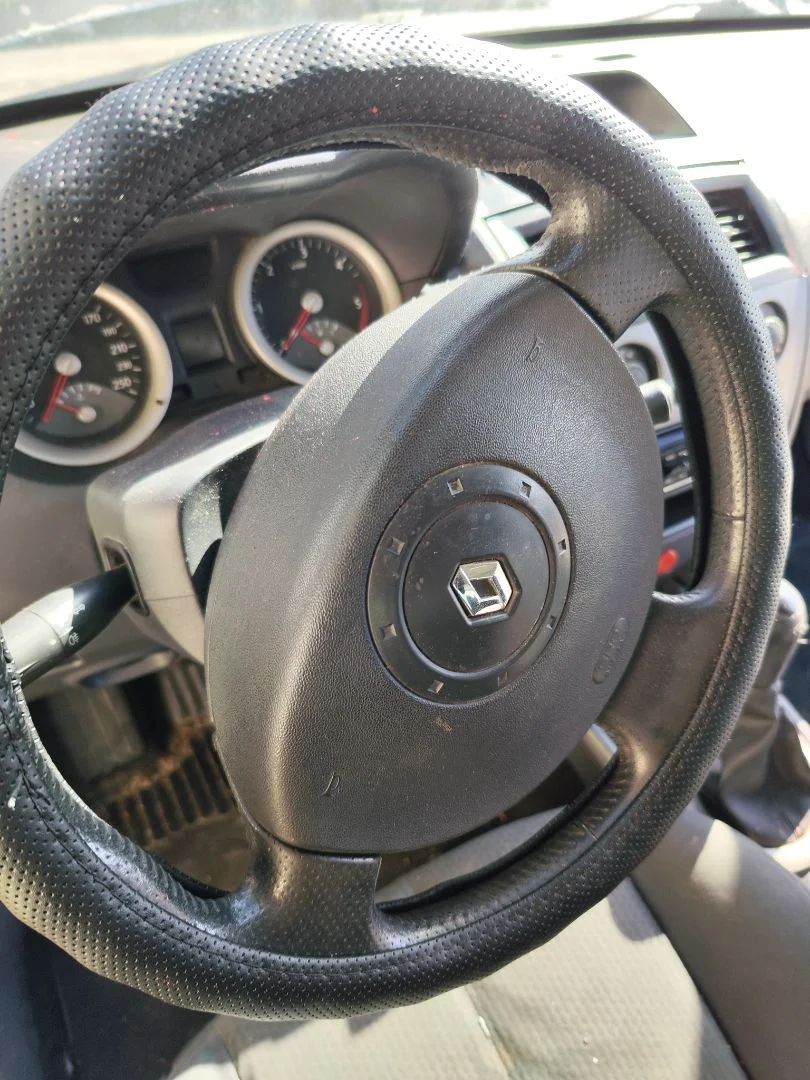 Foto de AIRBAG DELANTERO IZQUIERDO RENAULT MEGANE II BERLINA 5P 1.5 dCi Diesel (101 CV / 74 KW)