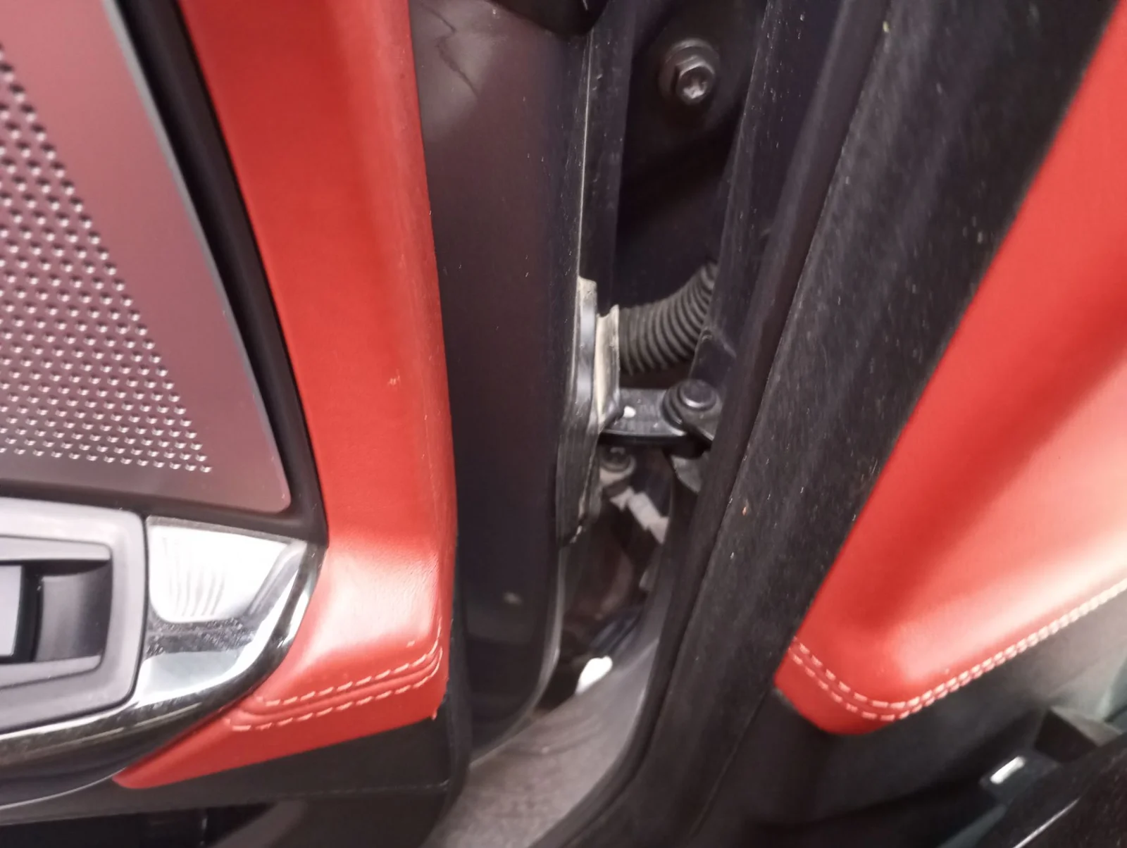 Foto de RETENEDOR PUERTA BMW SERIE M6 GRAN COUPE (F06) 4.4 V8 32V (560 CV / 412 KW) referencia 51217275374