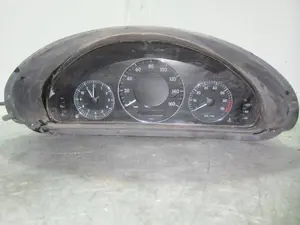 Foto de CUADRO INSTRUMENTOS MERCEDES-BENZ CLASE E (BM 211) BERLINA 2.2 CDI CAT (150 CV / 110 KW) referencia A2095407411