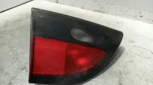 Foto de PILOTO TRASERO IZQUIERDO INTERIOR RENAULT MEGANE I CLASSIC (LA0) 2.0 CAT (114 CV / 84 KW) referencia 7700838532