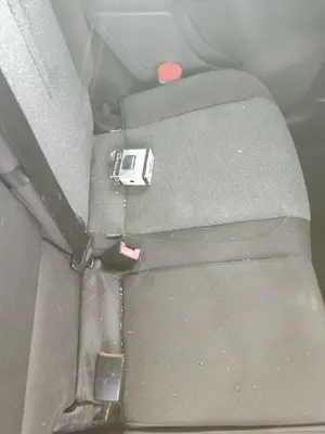 Foto de ENGANCHE CINTURON TRASERO IZQUIERDO SEAT ALTEA (5P1) 1.9 TDI (105 CV / 77 KW)