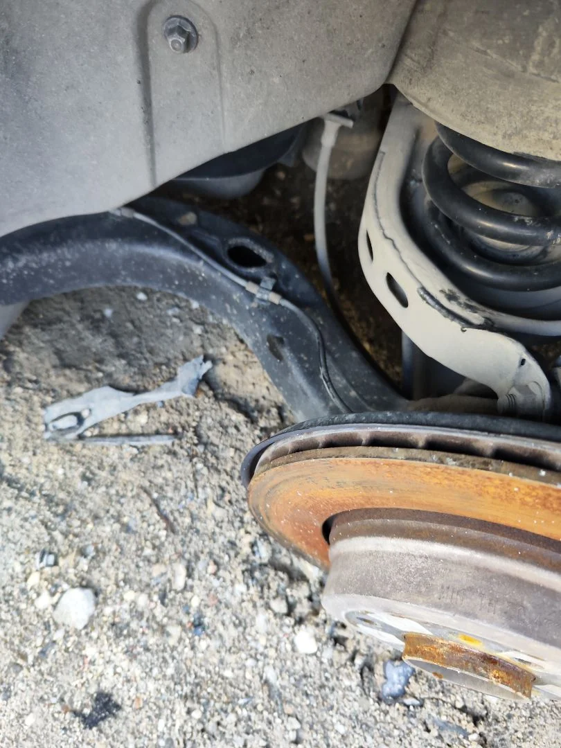 Foto de BRAZO SUSPENSION TRASERO IZQUIERDO BMW SERIE X3 (E83) 2.0 16V Diesel CAT (150 CV / 110 KW)