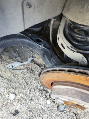 Foto de BRAZO SUSPENSION TRASERO IZQUIERDO BMW SERIE X3 (E83) 2.0 16V Diesel CAT (150 CV / 110 KW)