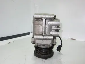Foto de COMPRESOR AIRE ACONDICIONADO FORD FIESTA (CBK) referencia 560223 foto 4