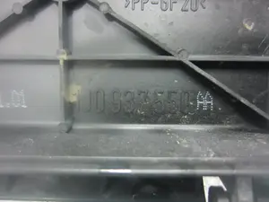 Foto de CAJA RELES / FUSIBLES VOLKSWAGEN GOLF IV BERLINA (1J1)(10.1997) 1.9 TDI (101 CV / 74 KW) referencia 1J0937550 foto 3