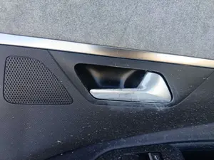 Foto de MANETA INTERIOR TRASERA DERECHA PEUGEOT 3008 1.5 Blue-HDI FAP (131 CV / 96 KW)