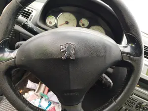 Foto de AIRBAG DELANTERO IZQUIERDO PEUGEOT 407 2.0 16V HDi FAP CAT (RHR / DW10BTED4) (136 CV / 100 KW)