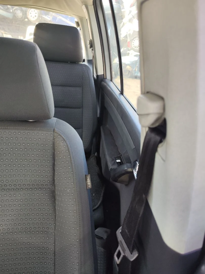 Foto de CINTURON SEGURIDAD DELANTERO IZQUIERDO VOLKSWAGEN TOURAN (1T1) 1.9 TDI (105 CV / 77 KW)