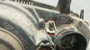 Foto de FARO ANTINIEBLA IZQUIERDO NISSAN ALMERA (N16/E) 2.2 16V Turbodiesel CAT (110 CV / 81 KW) referencia 89003331 foto 3