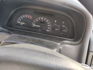 Foto de CUADRO INSTRUMENTOS RENAULT LAGUNA (B56) 2.0  (113 CV / 83 KW)
