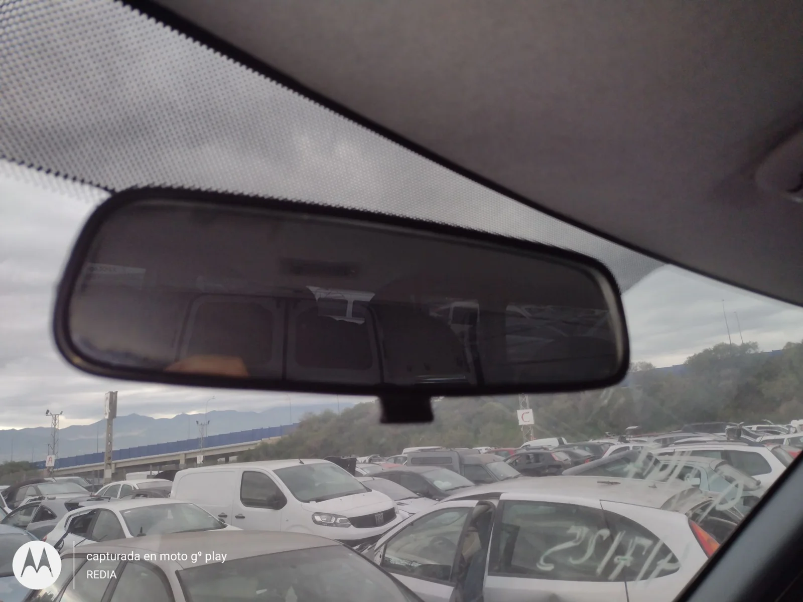 Foto de RETROVISOR INTERIOR FORD TRANSIT COMBI (TT9) 2.4 TDCi CAT (116 CV / 85 KW)