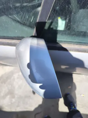 Foto de RETROVISOR IZQUIERDO CITROEN C4 BERLINA 1.6 16V HDi (90 CV / 66 KW) referencia 8149YP foto 3