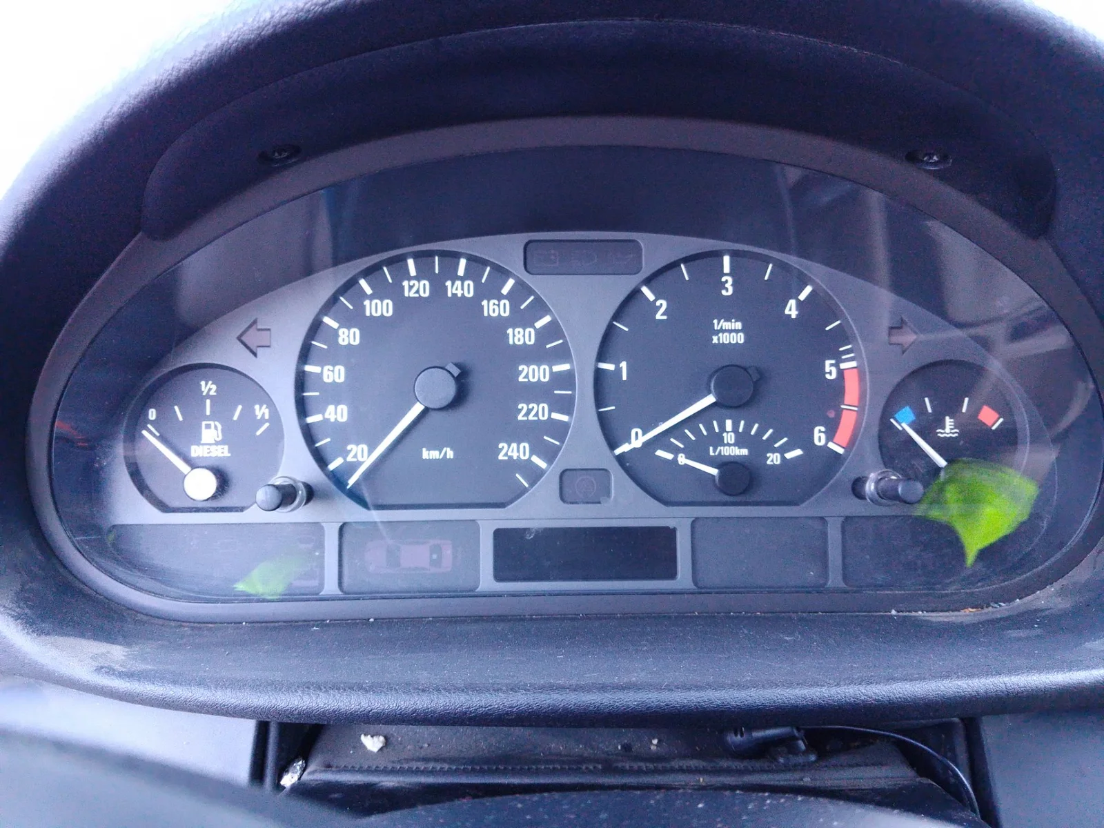 Foto de CUADRO INSTRUMENTOS BMW SERIE 3 COMPACTO (E46) 2.0 16V Diesel CAT (150 CV / 110 KW)
