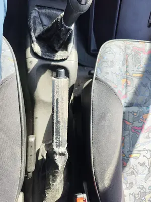 Foto de PALANCA FRENO SEAT IBIZA (6K1) 1.4  (60 CV / 44 KW)