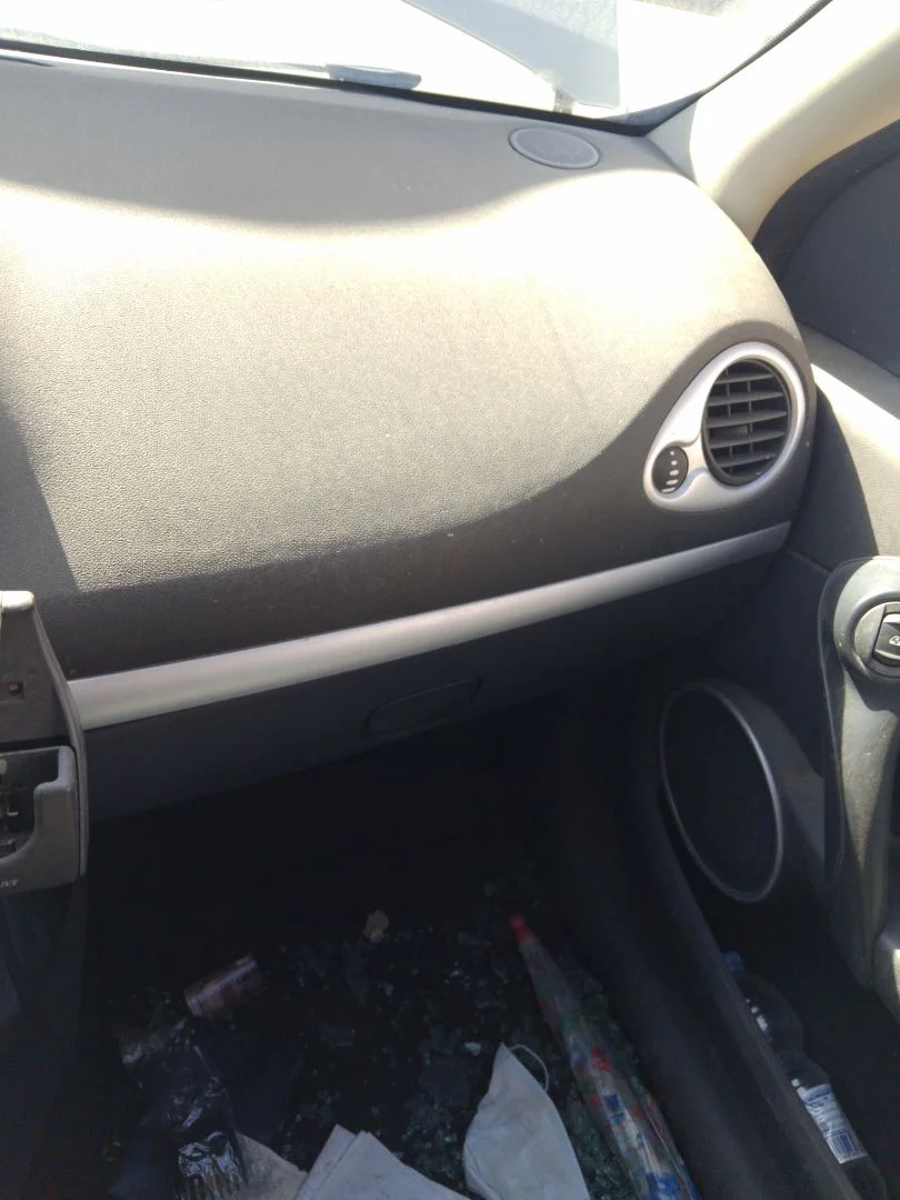 Foto de AIRBAG DELANTERO DERECHO RENAULT CLIO III 1.4 16V (98 CV / 72 KW)