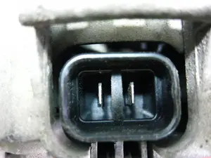 Foto de ALTERNADOR NISSAN MICRA (K11) 1.0 16V CAT (54 CV / 40 KW) referencia 231005F600 foto 6