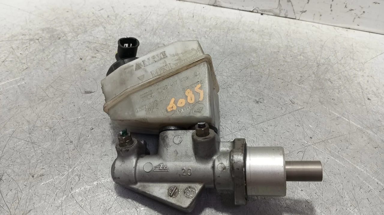 Foto de BOMBA FRENO RENAULT CLIO II FASE II (B/CB0) 1.4 16V (98 CV / 72 KW) referencia 7700417826