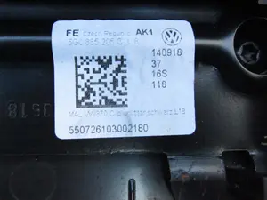 Foto de JUEGO ASIENTOS COMPLETO VOLKSWAGEN GOLF VII BERLINA (BQ1/BE2) 1.6 TDI (116 CV / 85 KW) referencia 5Q4881106Q foto 4