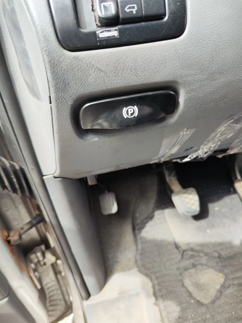 Foto de PALANCA FRENO MERCEDES-BENZ VIANO (639) 2.1 CDI CAT (150 CV / 110 KW)