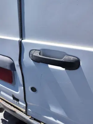 Foto de CERRADURA MALETERO / PORTON FORD TRANSIT CONNECT (TC7) 1.8 TDCi CAT (90 CV / 66 KW)