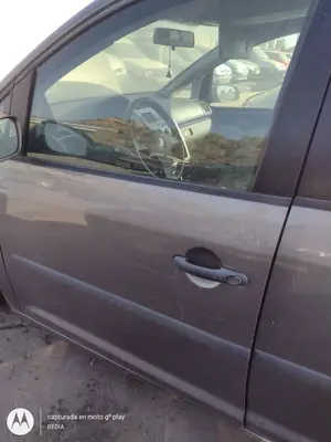 Foto de PUERTA DELANTERA IZQUIERDA VOLKSWAGEN TOURAN (1T2) 1.9 TDI (105 CV / 77 KW) referencia 1T0831055AB