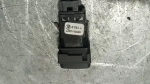 Foto de INTERRUPTOR CITROEN GRAND C4 PICASSO 1.6 16V HDi FAP (109 CV / 80 KW) referencia 96553139XT foto 2