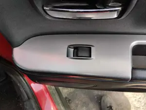 Foto de MANDO ELEVALUNAS TRASERO DERECHO MITSUBISHI ASX (GA0W) 1.6 CAT (117 CV / 86 KW)