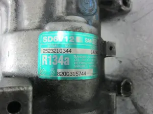Foto de COMPRESOR AIRE ACONDICIONADO RENAULT CLIO II FASE II (B/CB0) 1.5 dCi Diesel (68 CV / 50 KW) referencia SD6V121416K foto 3