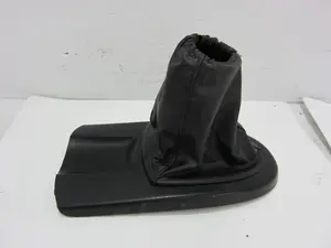 Foto de GUARNECIDOS PALANCA CAMBIO FORD FOCUS BERLINA (CAK) 1.8 16V CAT (116 CV / 85 KW) referencia 2M5XA045B78