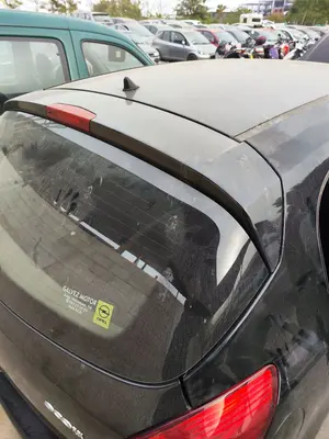 Foto de PORTON TRASERO OPEL CORSA D 1.3 16V CDTI (75 CV / 55 KW) foto 2
