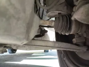 Foto de BRAZO SUSPENSION DELANTERO IZQUIERDO VOLVO S40 BERLINA 1.6 CAT (109 CV / 80 KW)