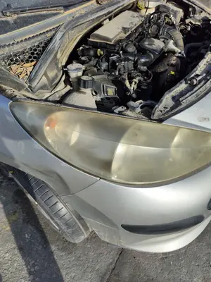 Foto de FARO DERECHO PEUGEOT 207 1.4 HDi (68 CV / 50 KW) referencia 620695 foto 3