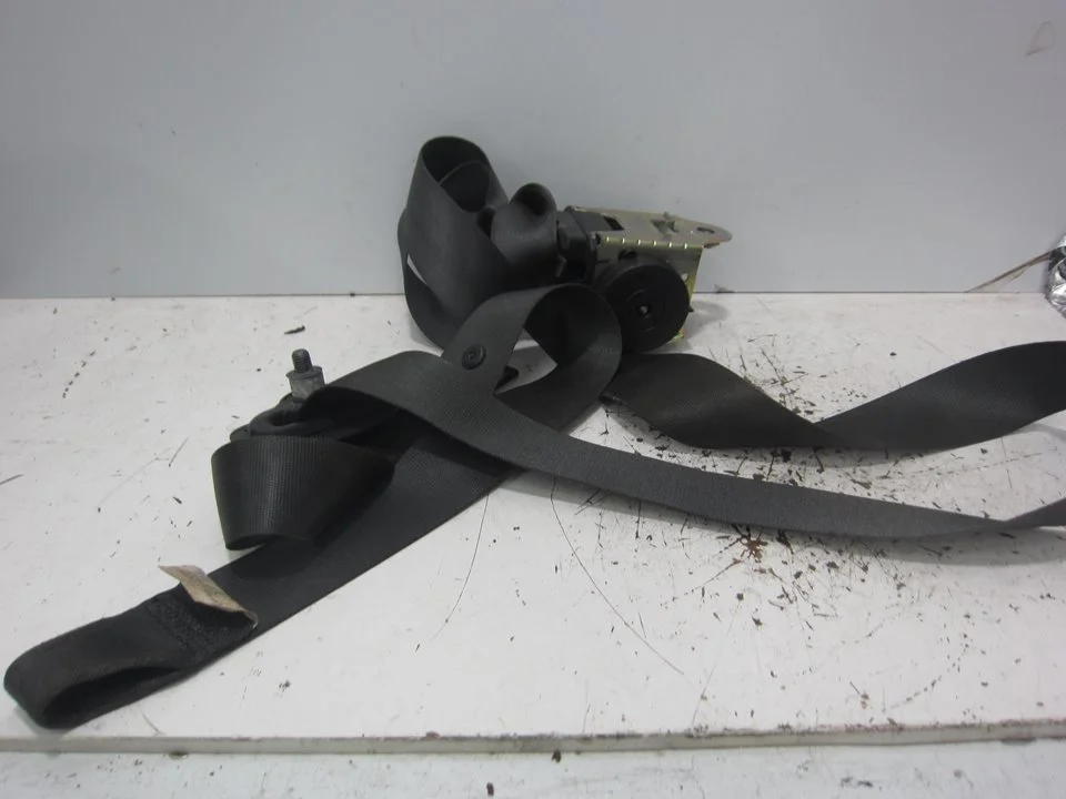 Foto de CINTURON SEGURIDAD DELANTERO IZQUIERDO BMW SERIE 6 COUPE (E63) 4.4 V8 32V CAT (333 CV / 245 KW) referencia 602321000