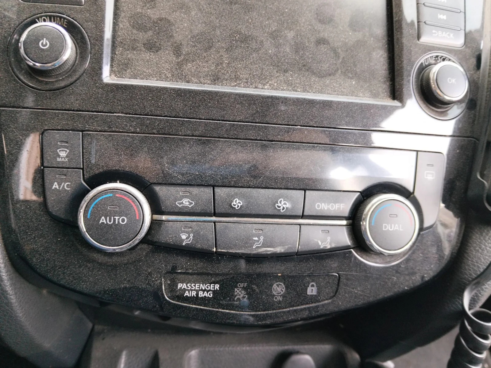 Foto de MANDO CALEFACCION / AIRE ACONDICIONADO NISSAN QASHQAI (J11E) 1.2 16V CAT (116 CV / 85 KW)