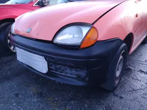 Foto de PARAGOLPES DELANTERO FIAT SEICENTO (187) 0.9 CAT (39 CV / 29 KW) foto 2