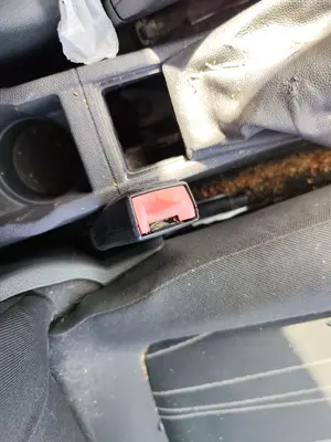 Foto de PRETENSOR AIRBAG DERECHO OPEL CORSA D 1.3 16V CDTI (75 CV / 55 KW)