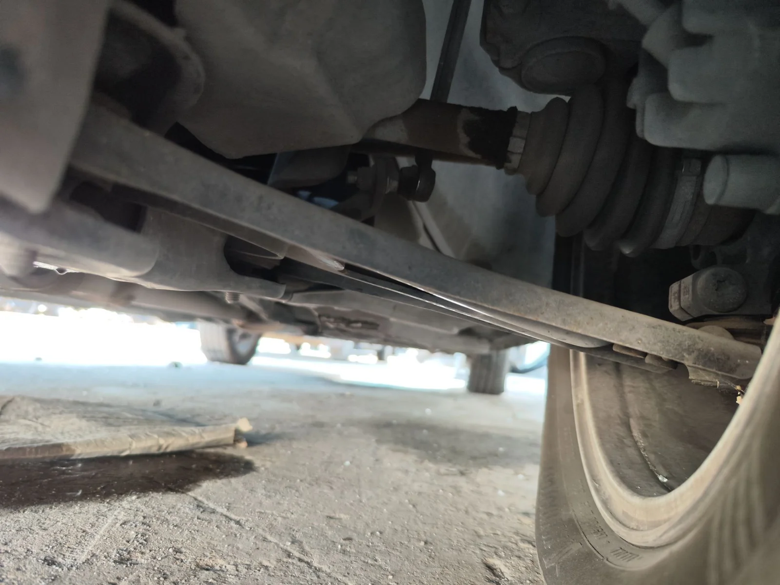 Foto de TRANSMISION DELANTERA IZQUIERDA FORD MONDEO BERLINA (GD) 1.8 Turbodiesel CAT (90 CV / 66 KW) referencia 1023213