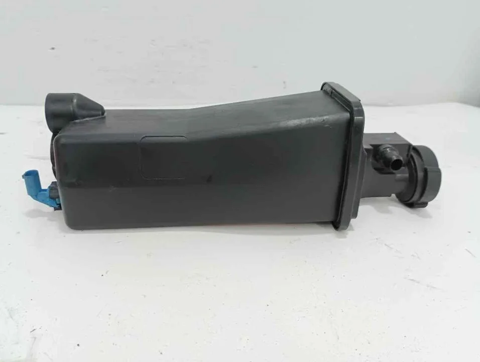 Foto de DEPOSITO EXPANSION BMW SERIE 3 BERLINA (E46) 2.0 16V Diesel CAT (150 CV / 110 KW) referencia PA66GP30