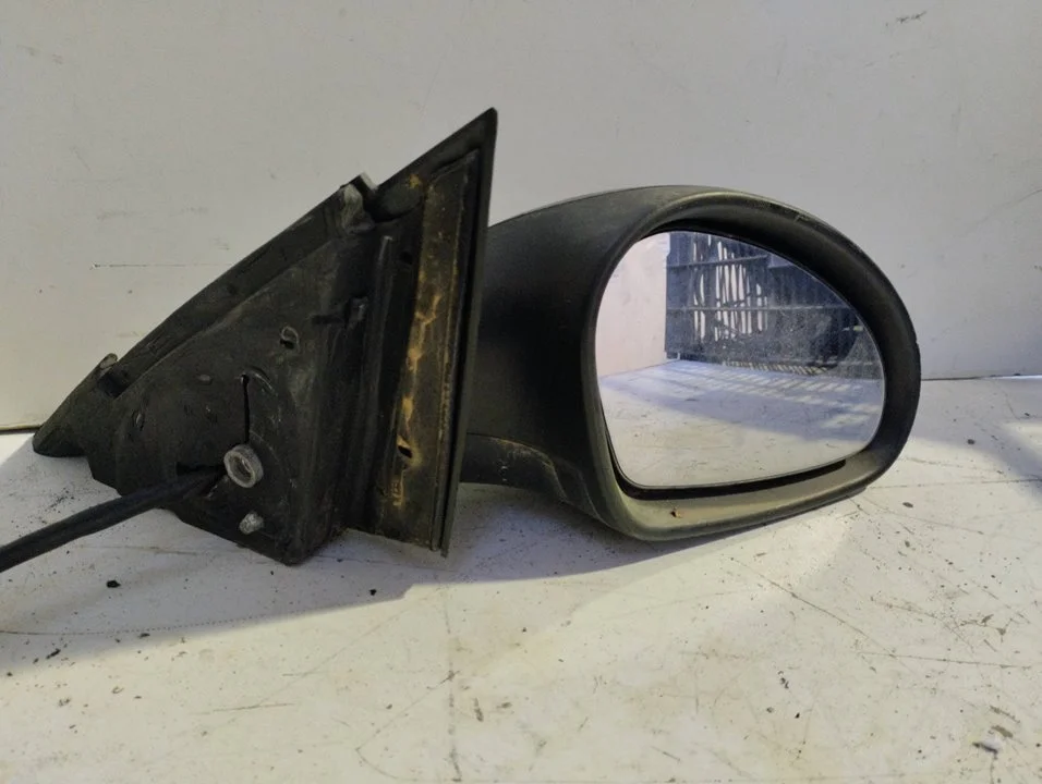 Foto de RETROVISOR DERECHO SEAT IBIZA (6L1) 1.4 TDI (80 CV / 59 KW) referencia 014142