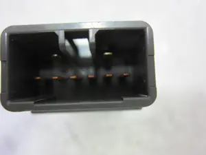 Foto de WARNING CHEVROLET MATIZ (2004) 0.8 CAT (52 CV / 38 KW) referencia 864W0140 foto 4