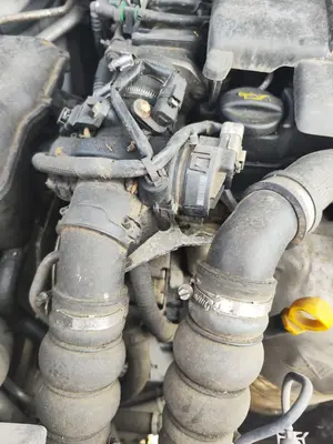 Foto de COMPRESOR AIRE ACONDICIONADO CITROEN BERLINGO FURGÓN 1.6 16V HDi FAP (90 CV / 66 KW)