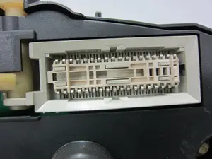 Foto de CUADRO INSTRUMENTOS OPEL ASTRA G BERLINA 1.6 (75 CV / 55 KW) referencia 90561454QN foto 2