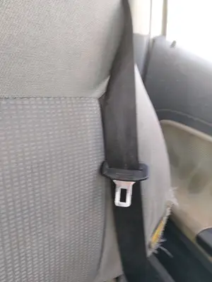 Foto de CINTURON SEGURIDAD DELANTERO IZQUIERDO SEAT IBIZA (6L1) 1.9 SDI (64 CV / 47 KW) referencia 6L4857705L FKZ